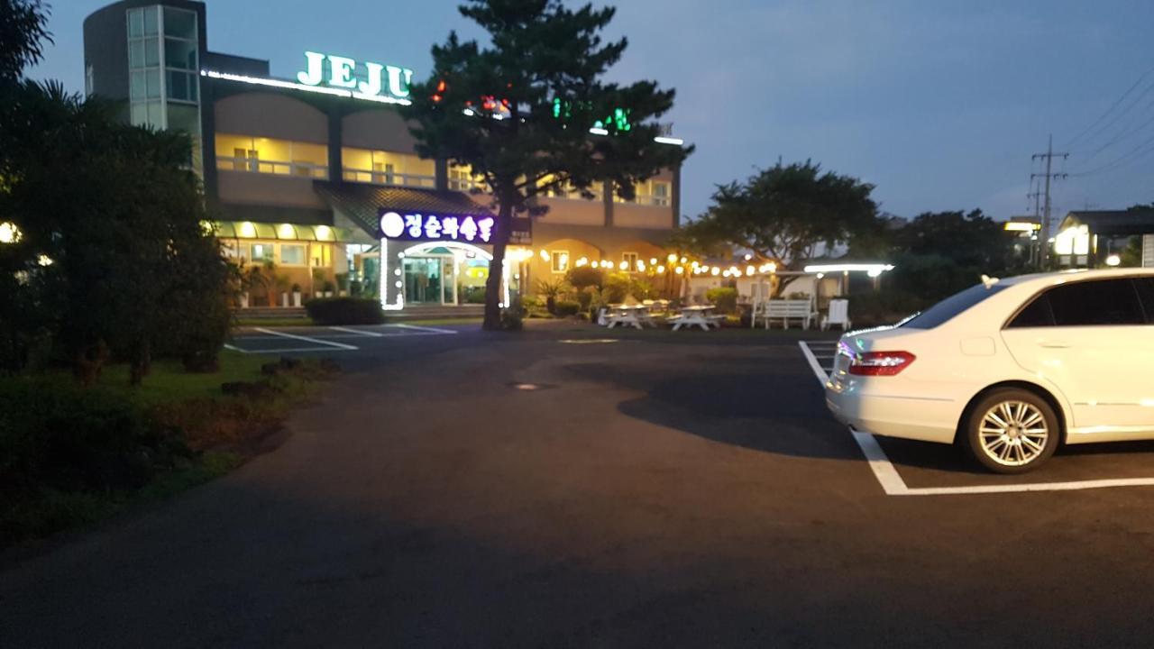 Отель Jeju Feel House Экстерьер фото