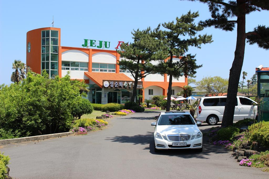 Отель Jeju Feel House Экстерьер фото